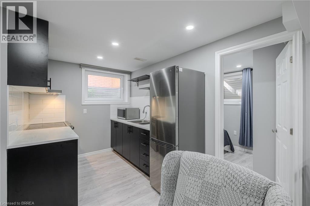 87 GRANDVILLE Circle - 31