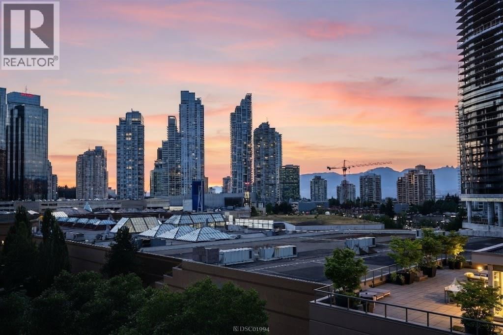 2 Bed, 2 Bath Apartment for Sale in Burnaby – 903 4880 BENNETT STREET, Burnaby – MLS# R3146794 - Image 2