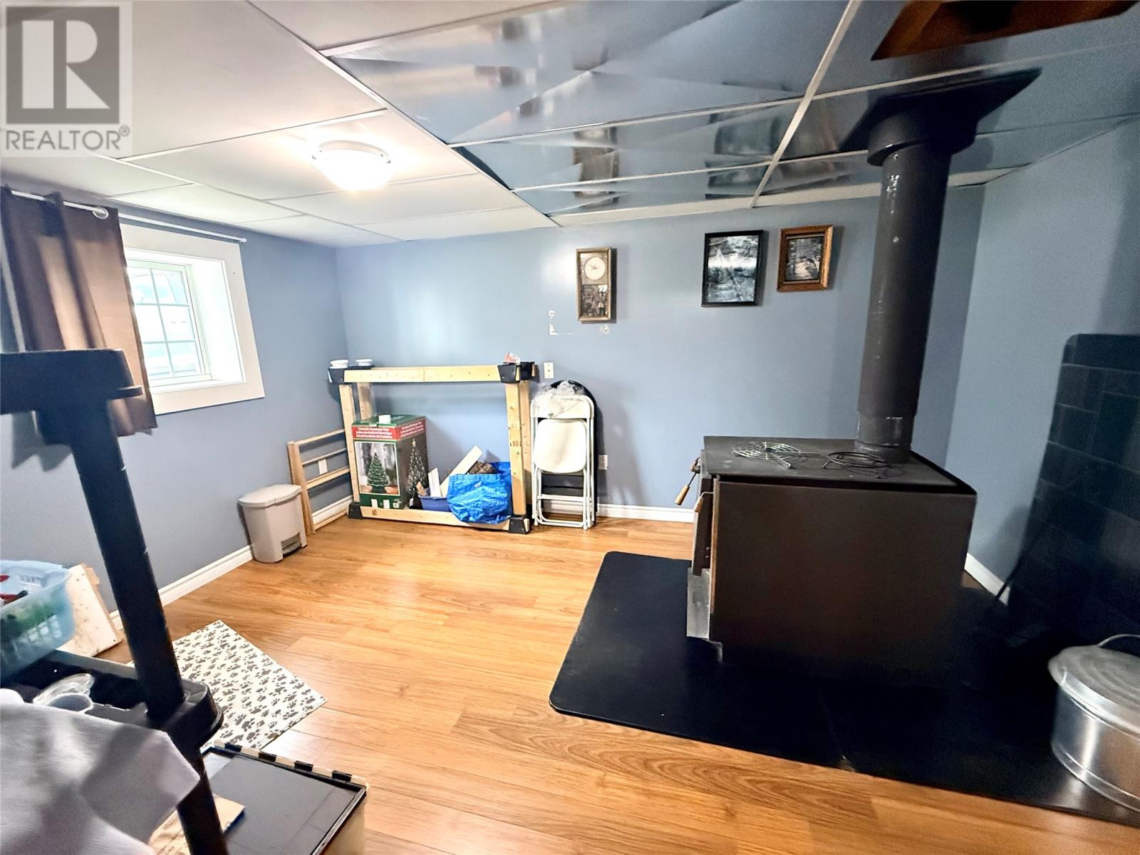 8 Normores Lane - Image 33