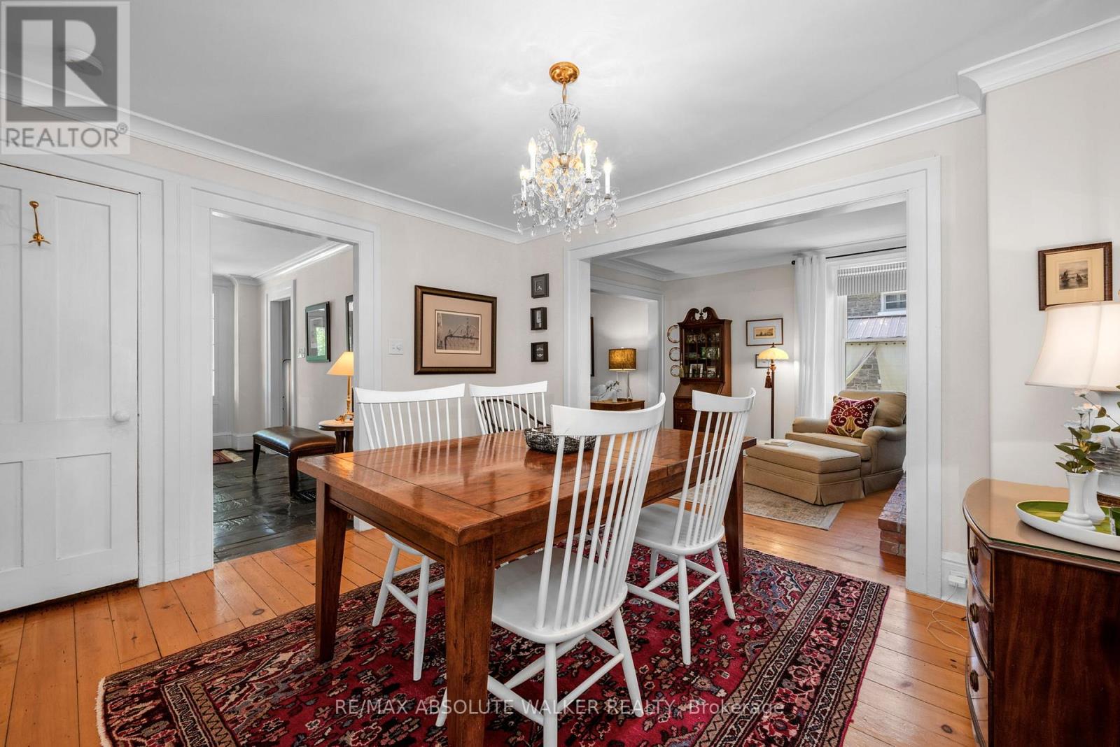 652 HENRY STREET W - 11