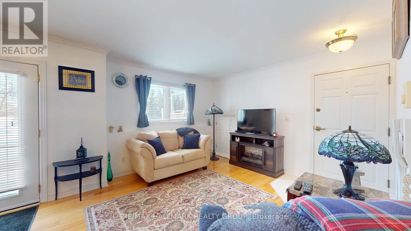 #1102 237 OAK STREET W - 10