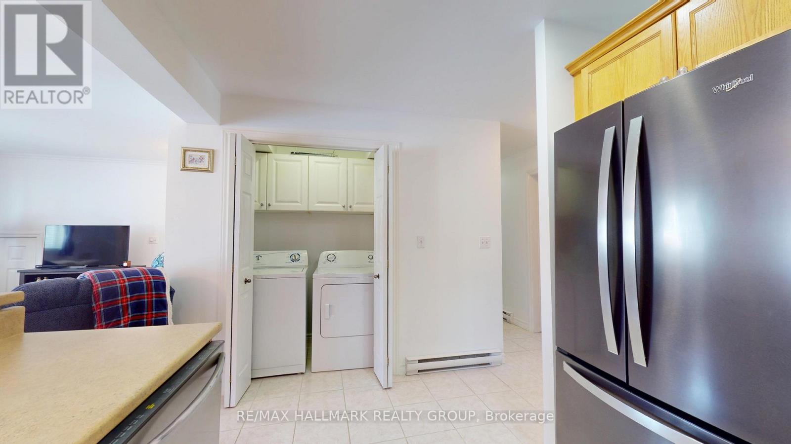 #1102 237 OAK STREET W - 11