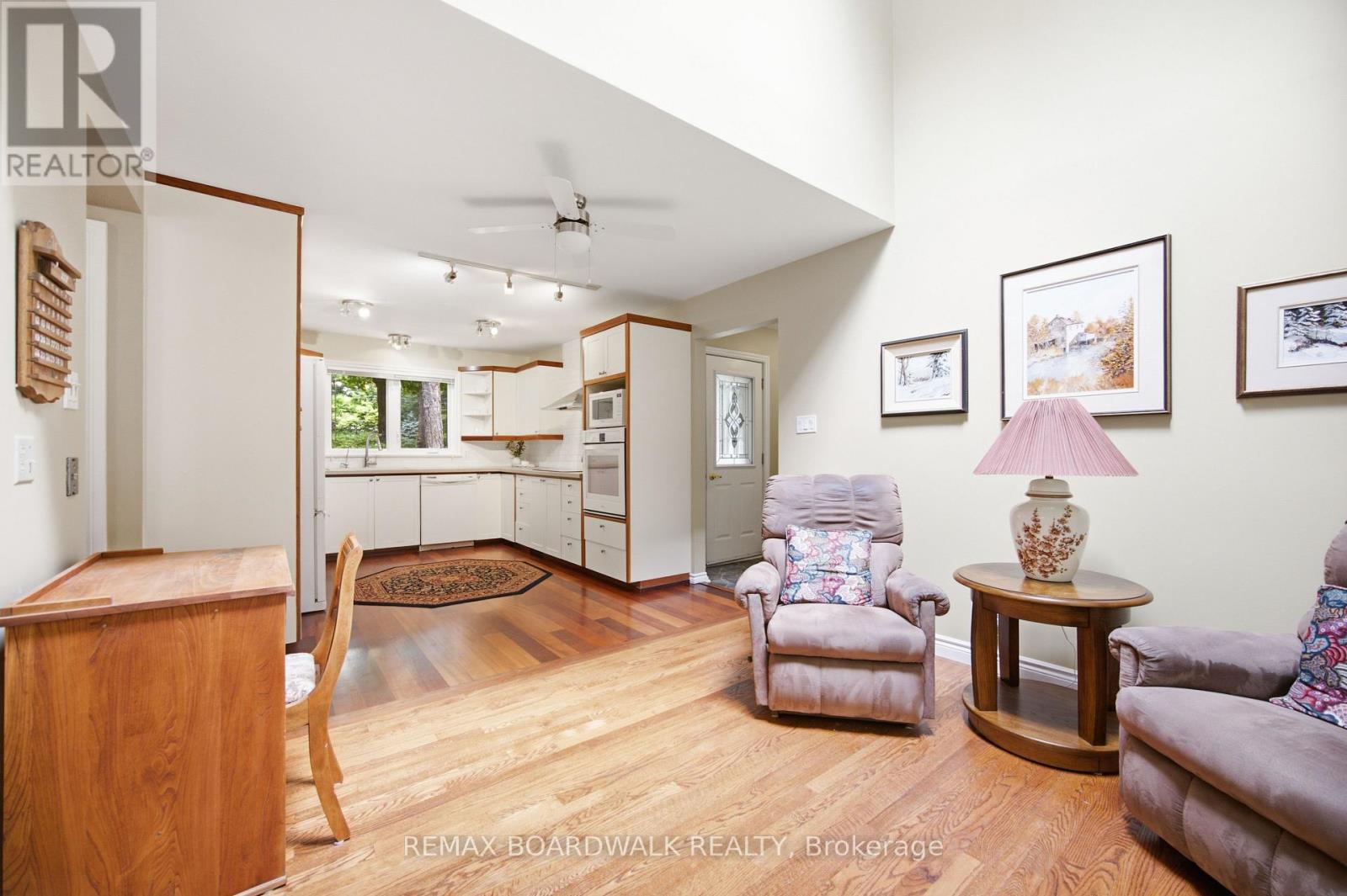 123 POOLE DRIVE - 11