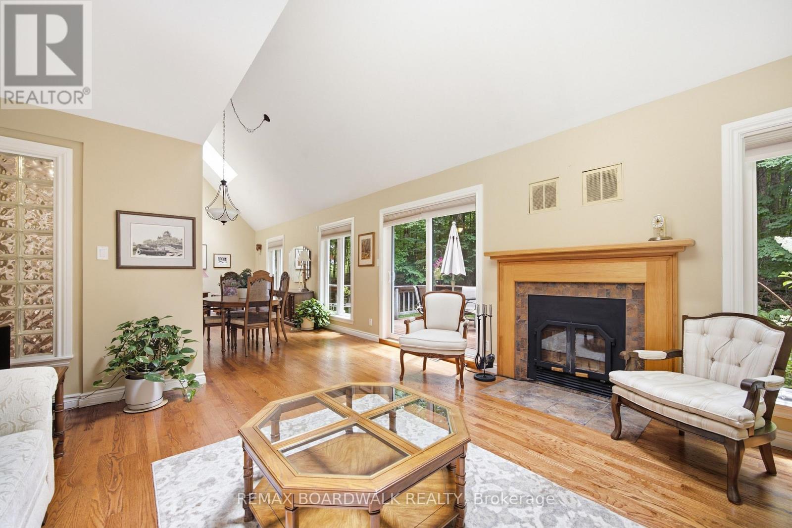 123 POOLE DRIVE - 7