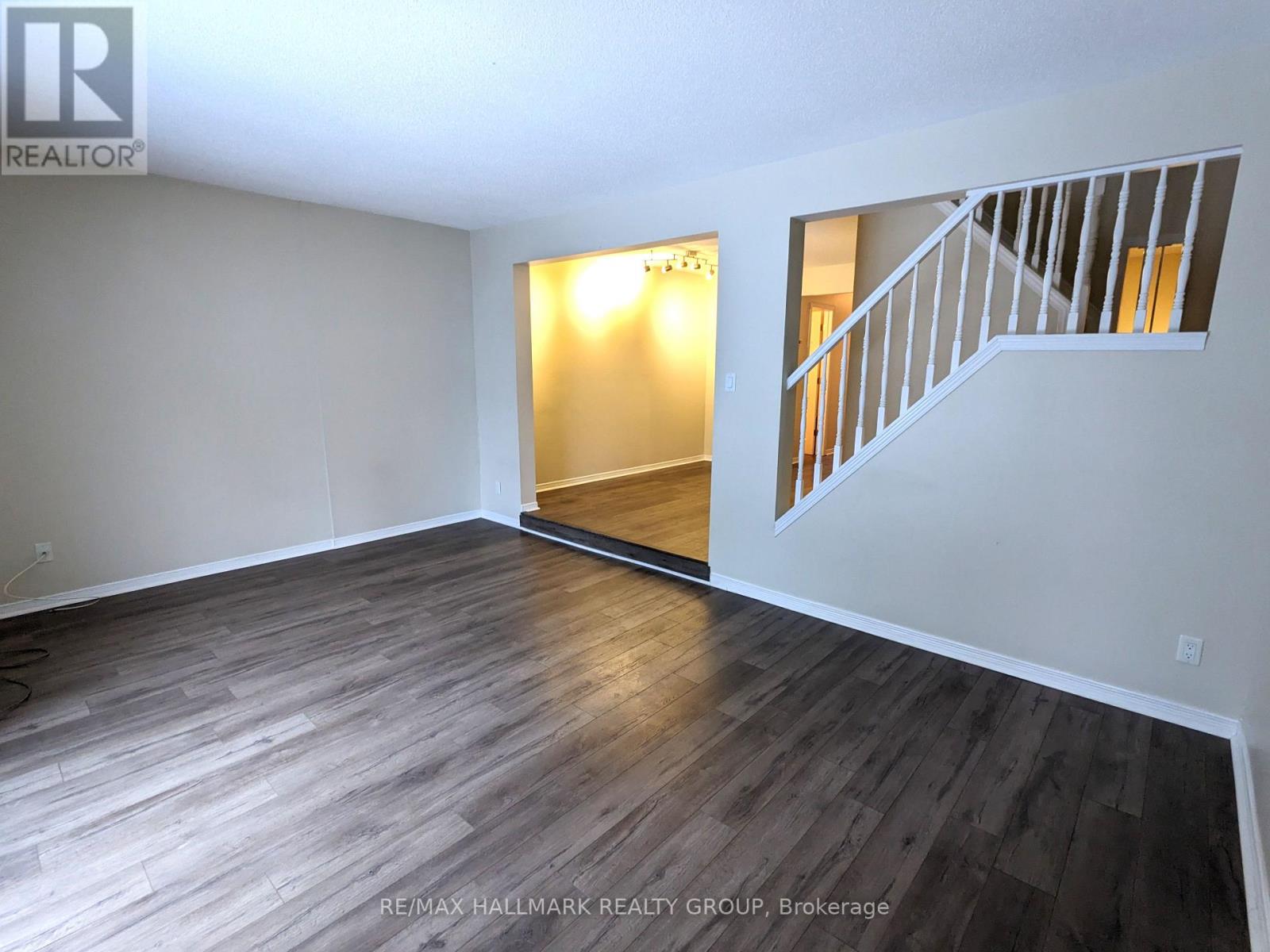 3 Bed, 2 Bath House for Rent in Ottawa – 21 – 6464 COLONY SQUARE, Ottawa – MLS# X13584516 - Image 11