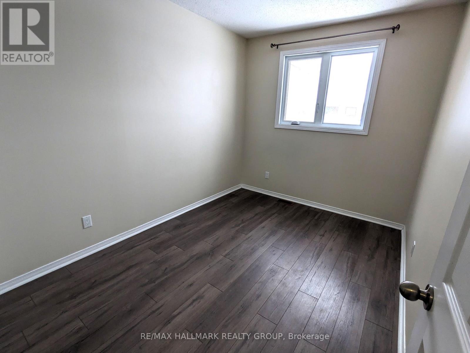 3 Bed, 2 Bath House for Rent in Ottawa – 21 – 6464 COLONY SQUARE, Ottawa – MLS# X13584516 - Image 22
