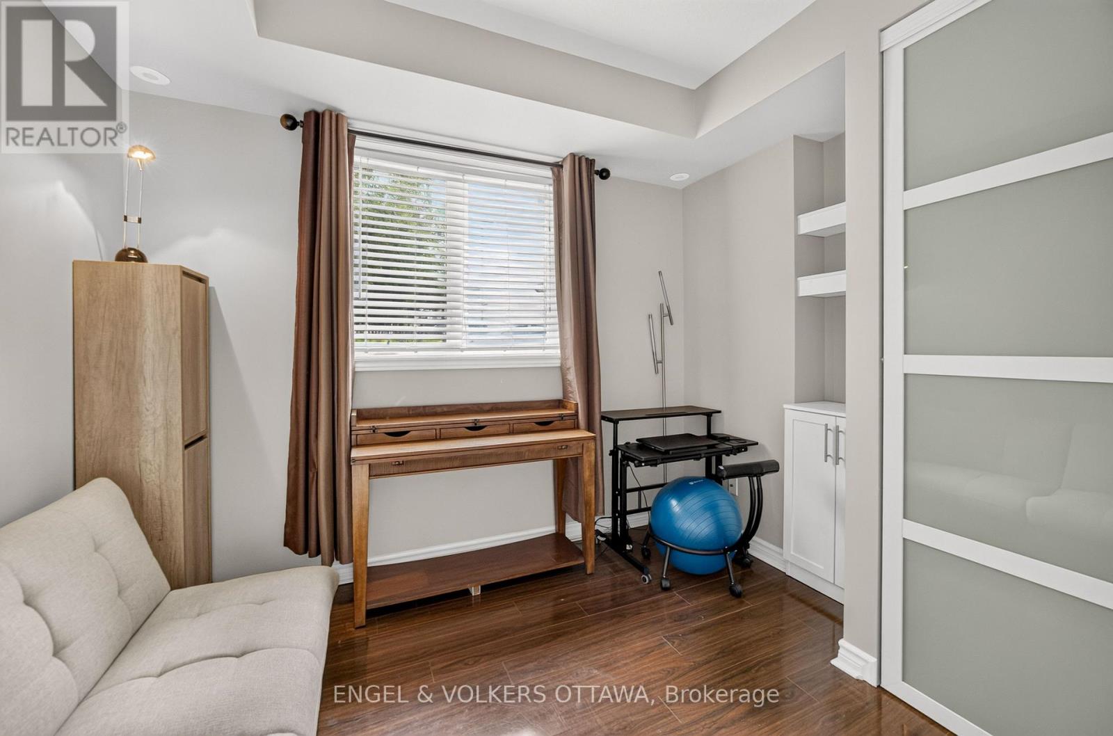2 Bed, 1 Bath House for Sale in Ottawa – 4 – 165 WATERBRIDGE DRIVE, Ottawa – MLS# X13584530 - Image 25