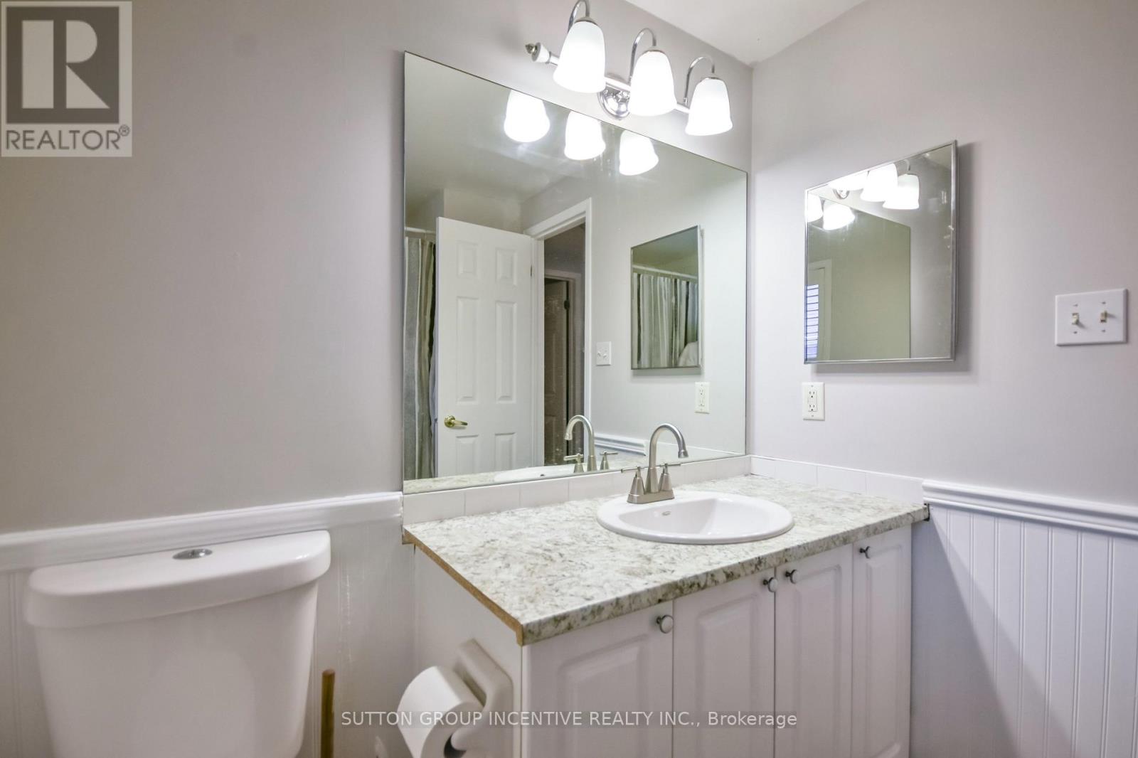 22 PEREGRINE ROAD - 17