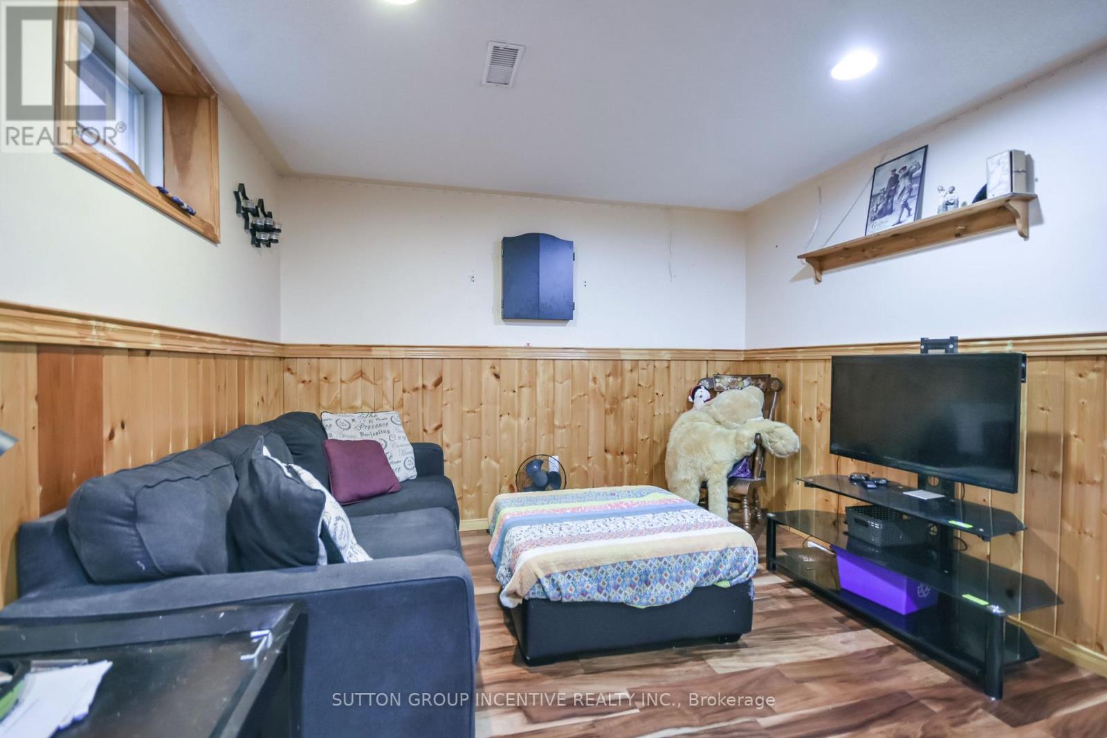 22 PEREGRINE ROAD - 20