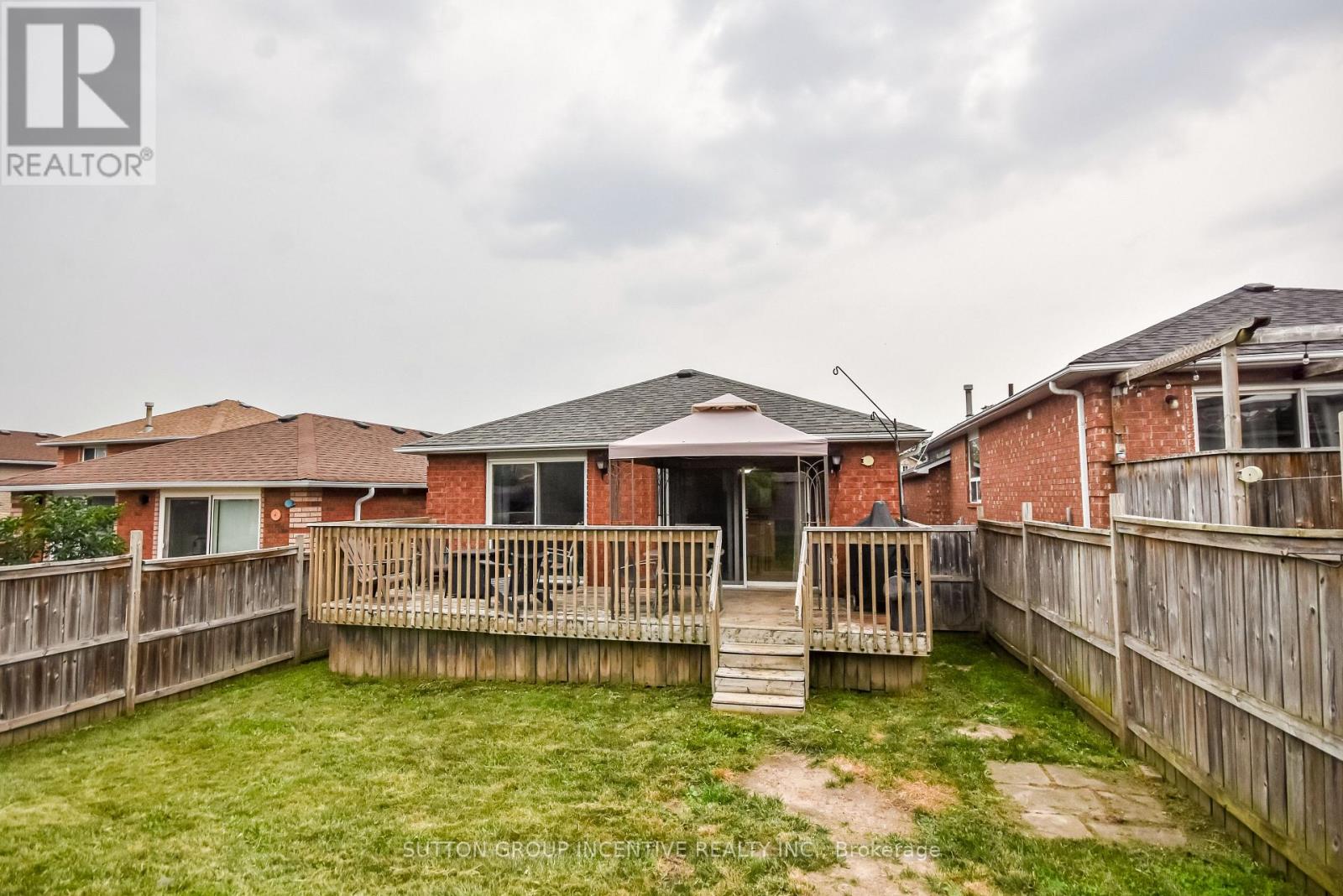 22 PEREGRINE ROAD - 26