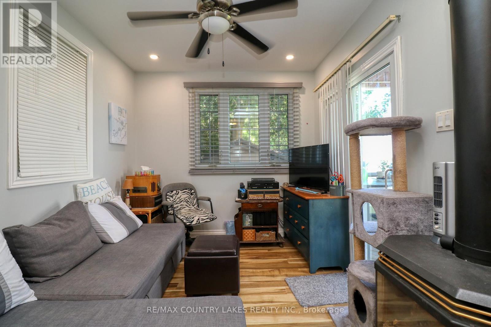 104 THE STEPS ROAD - Image 27