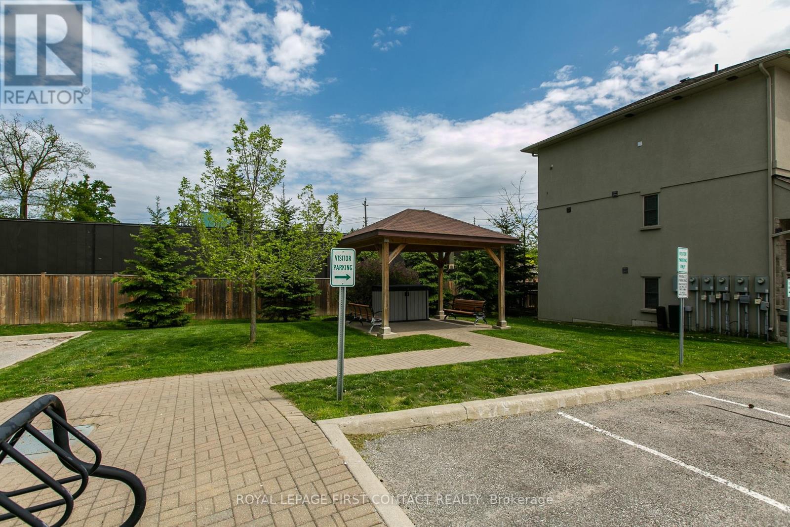 #21 376 BLAKE STREET - 27