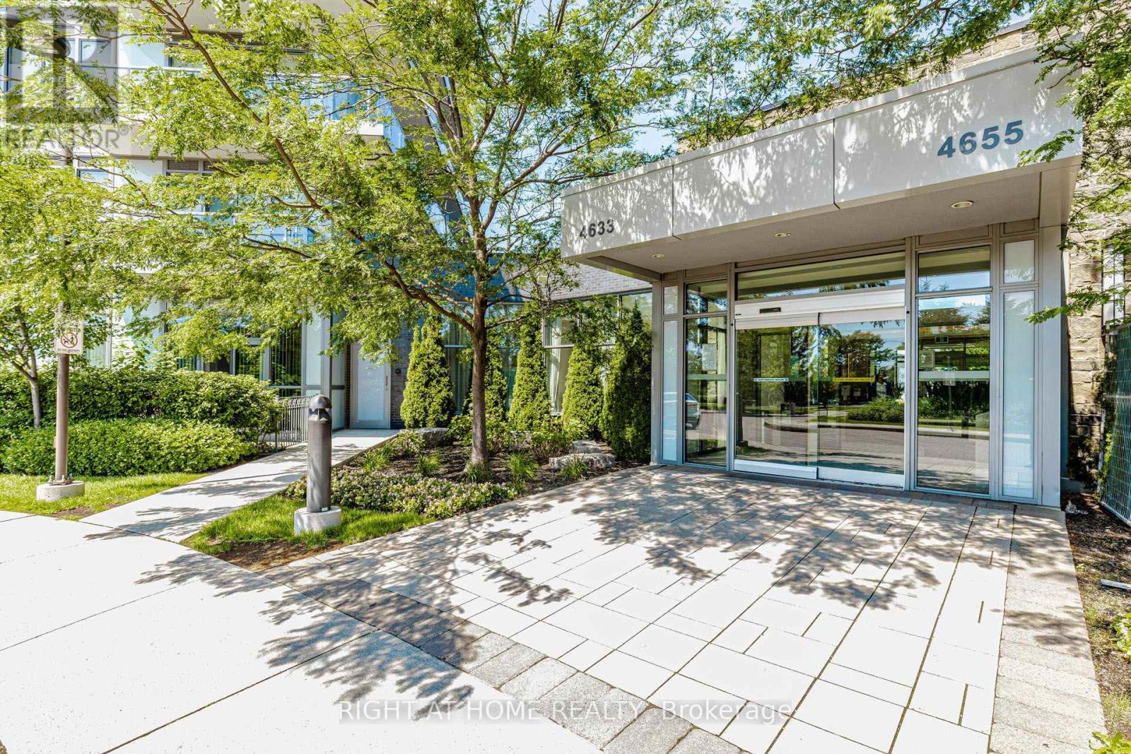 #PH03 4633 GLEN ERIN DRIVE W - 2