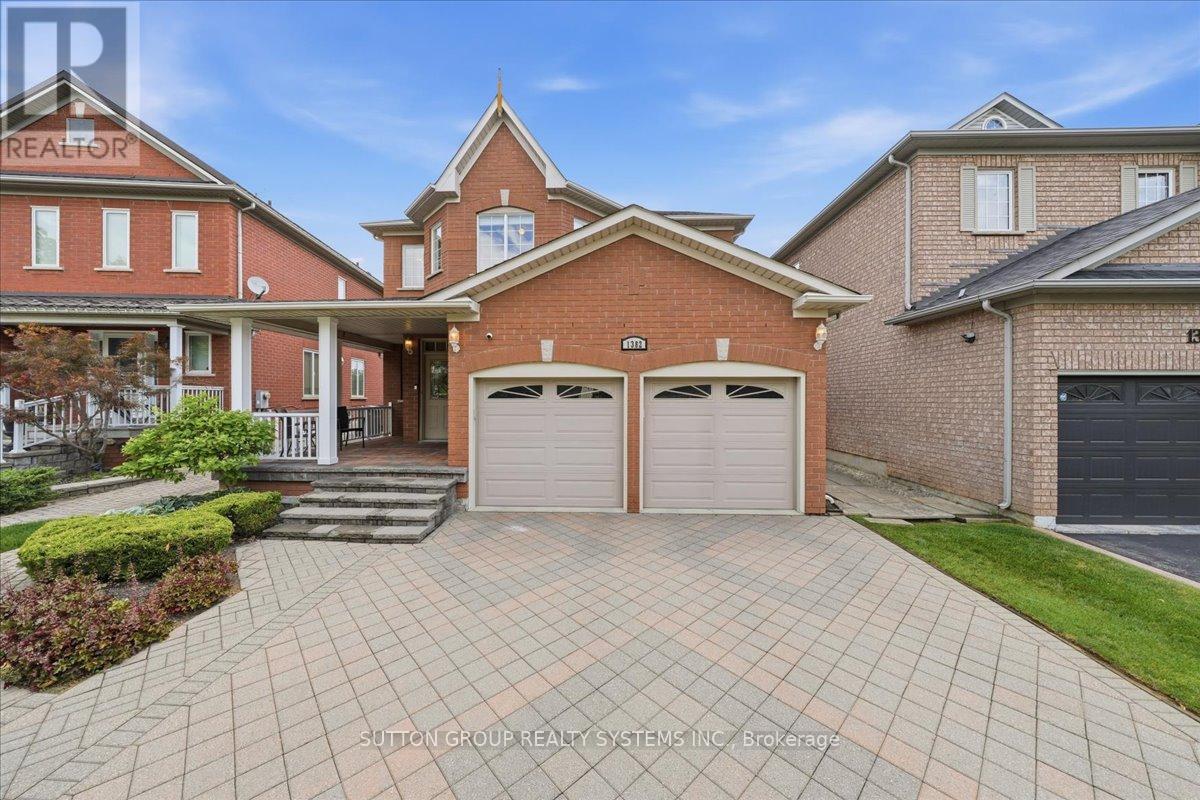 1382 AVON DRIVE - 1