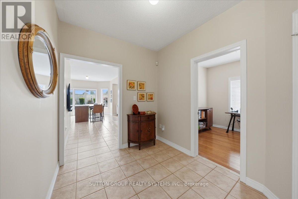 1382 AVON DRIVE - 12