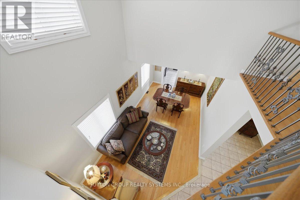 1382 AVON DRIVE - 16