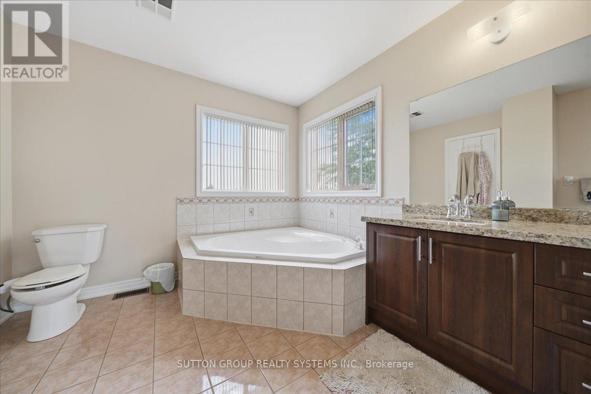 1382 AVON DRIVE - 22