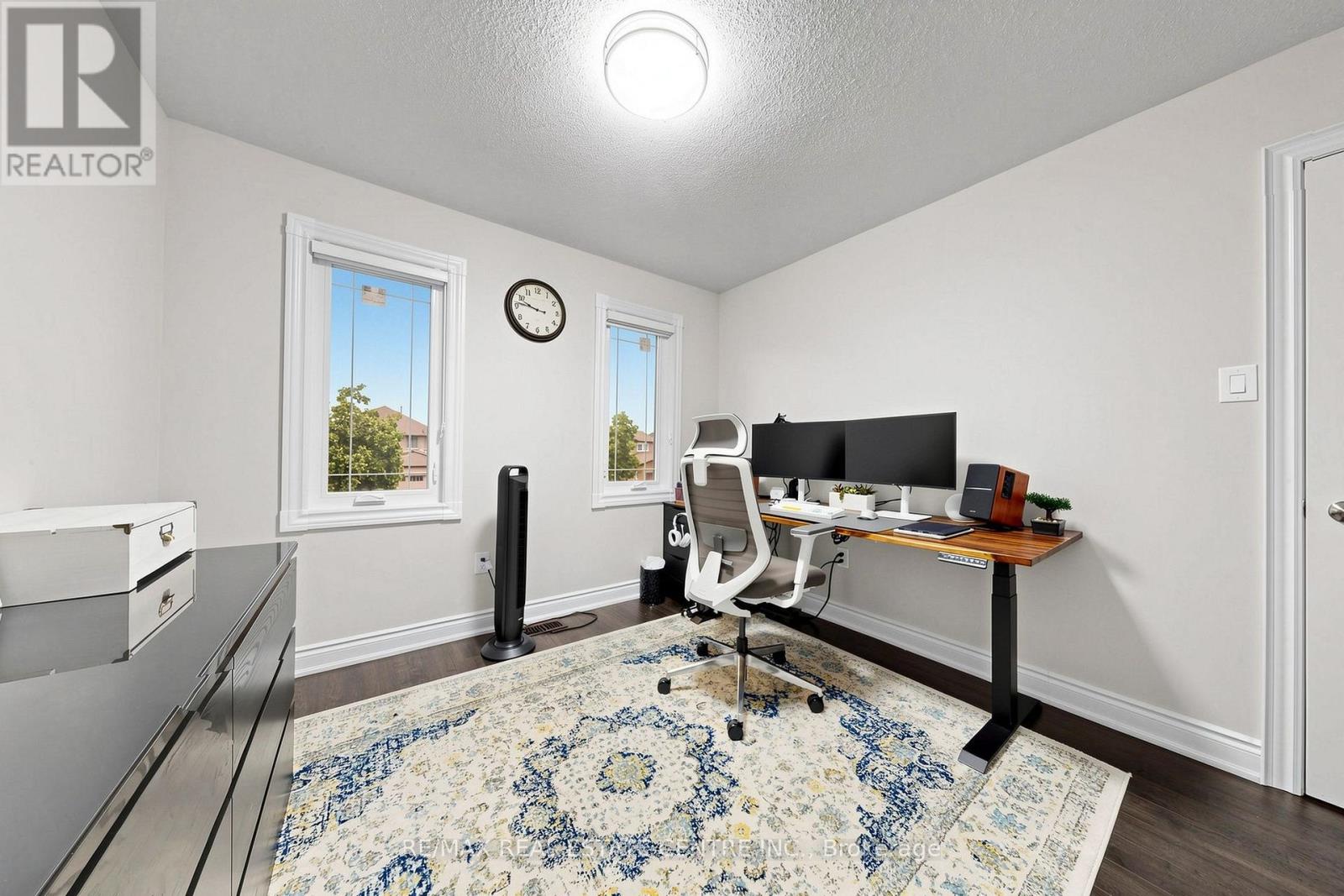 33 BLACKMERE CIRCLE - 31