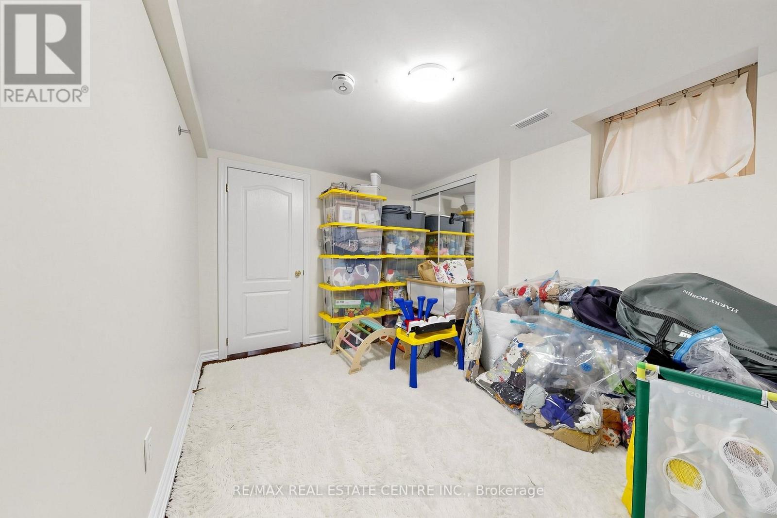 33 BLACKMERE CIRCLE - 43