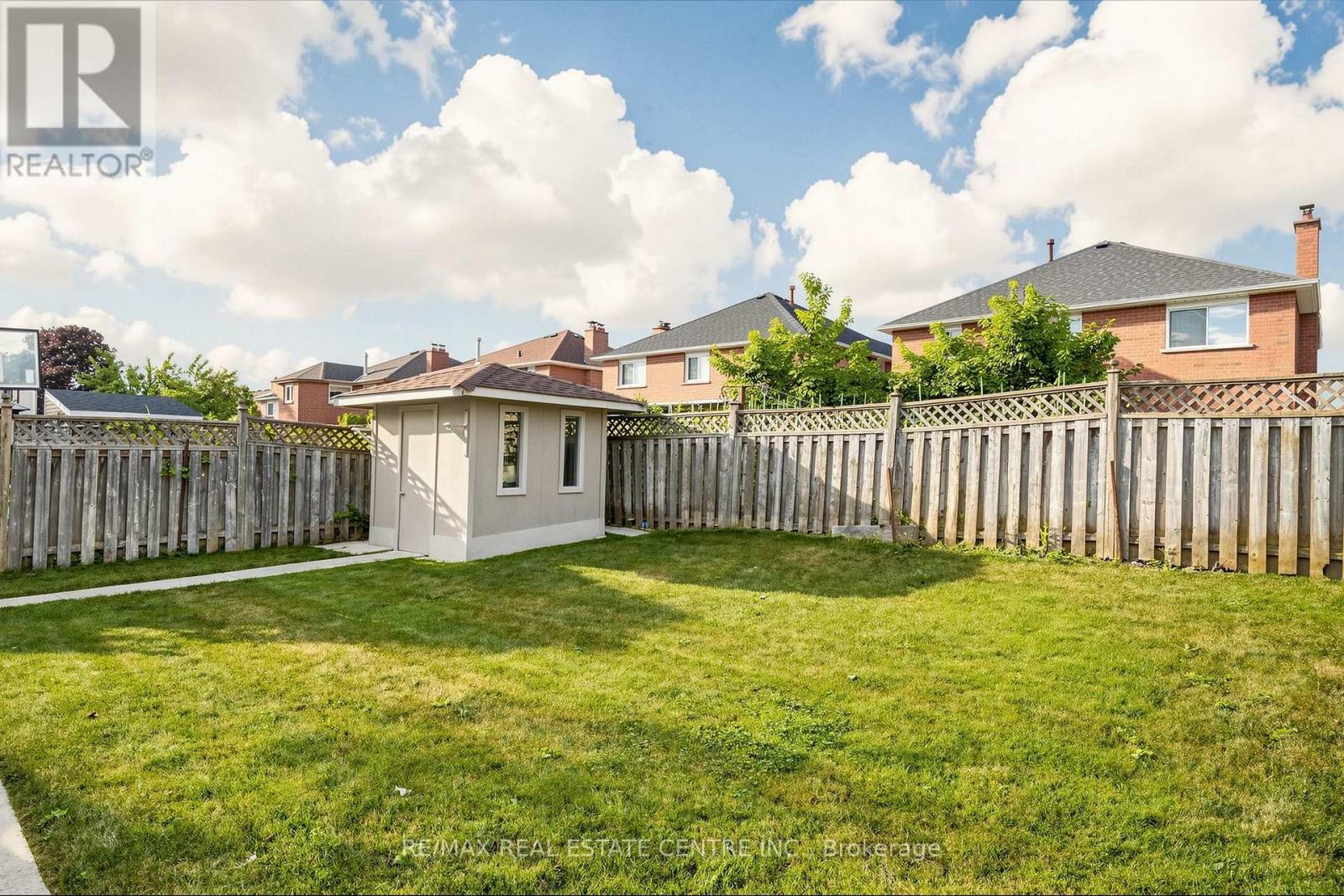 33 BLACKMERE CIRCLE - 49