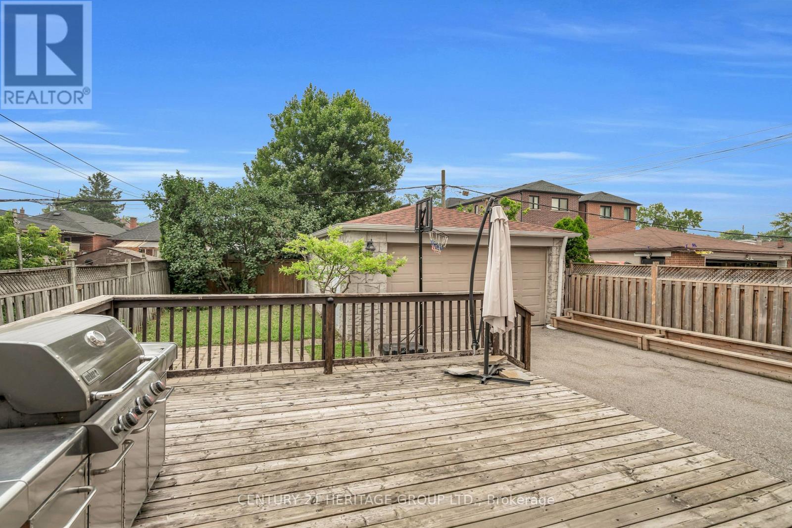 33 SANDERSTEAD AVENUE - 37