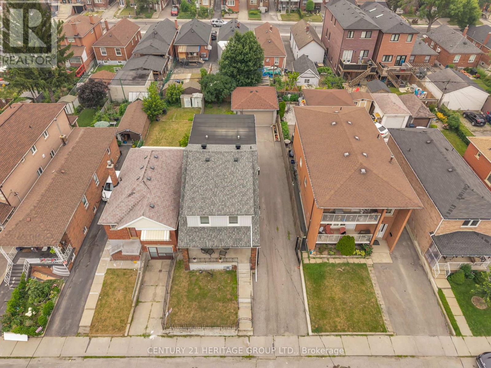33 SANDERSTEAD AVENUE - 42