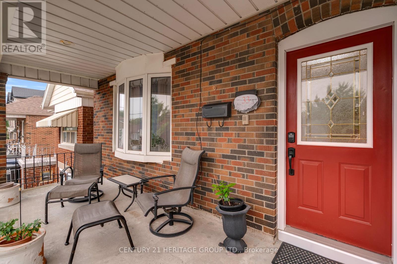 33 SANDERSTEAD AVENUE - 5