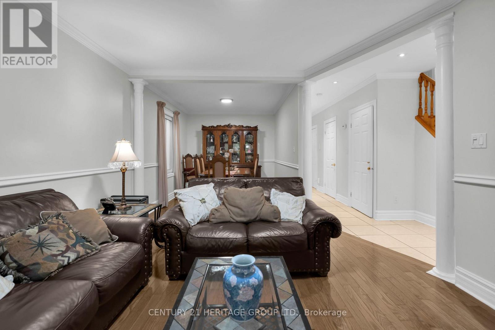 33 SANDERSTEAD AVENUE - 8