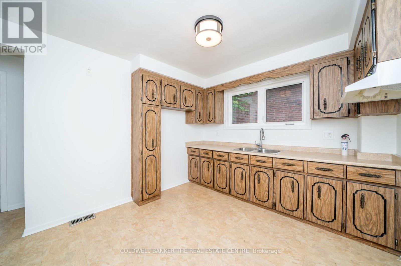 2966 ISLINGTON AVENUE - 23