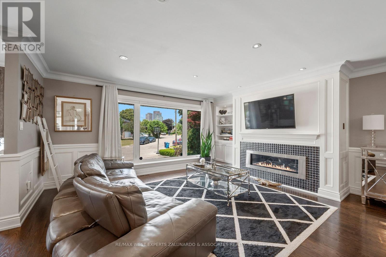 17 KRIEGER CRESCENT - 12