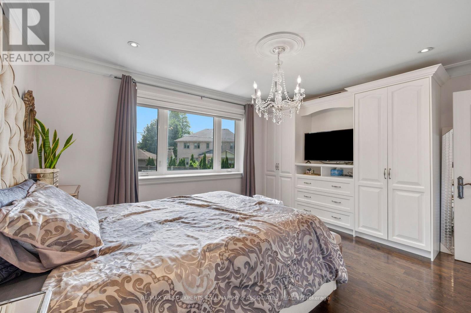 17 KRIEGER CRESCENT - 19