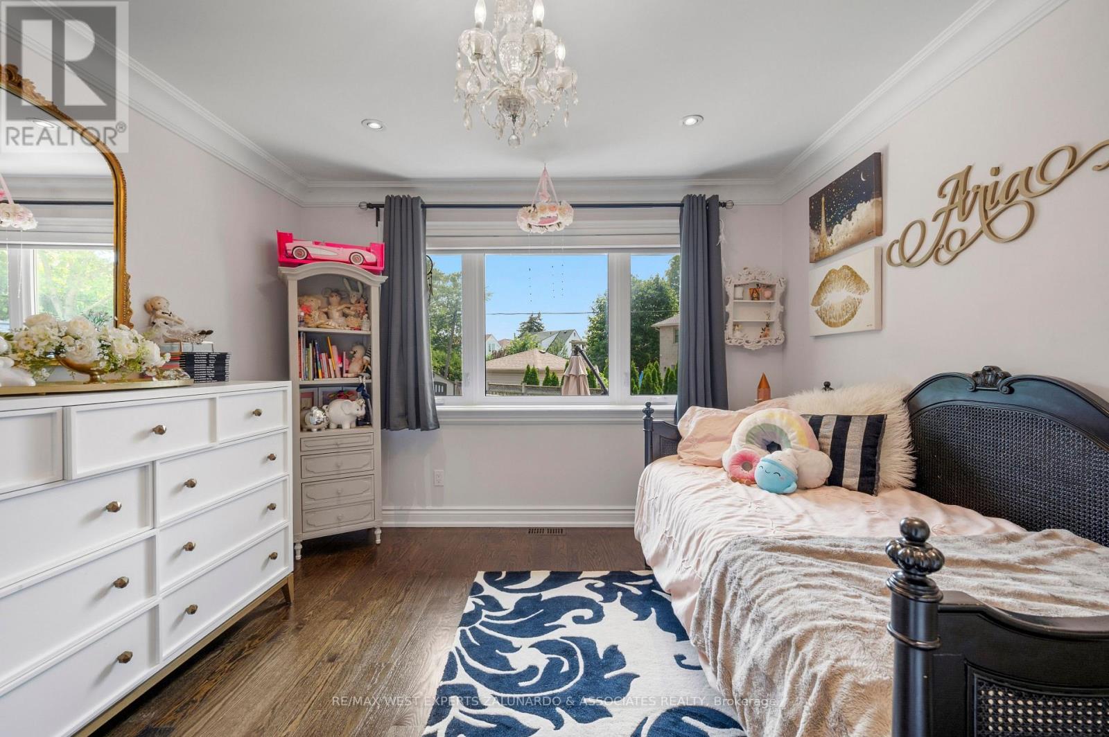 17 KRIEGER CRESCENT - 21