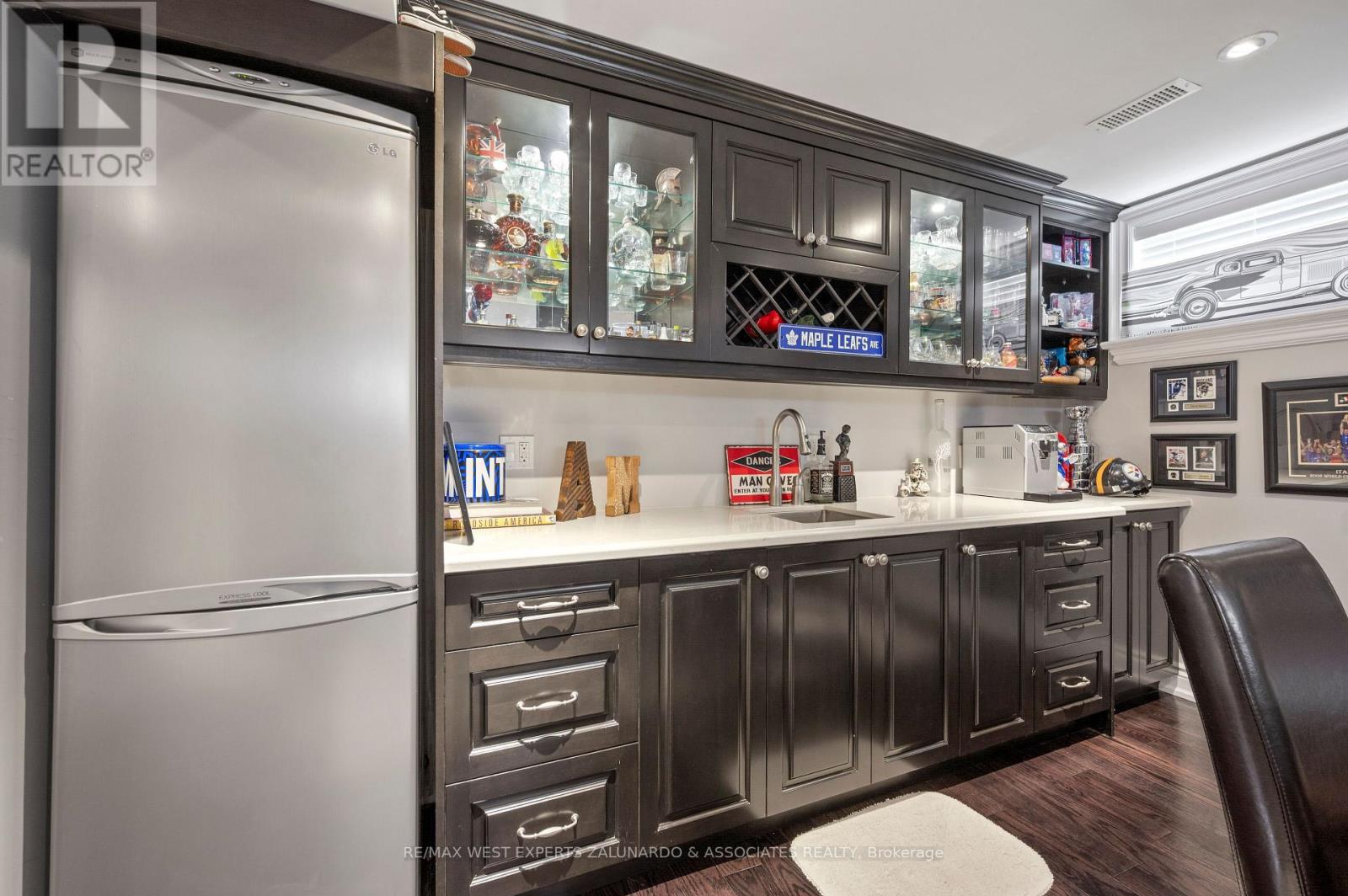 17 KRIEGER CRESCENT - 36