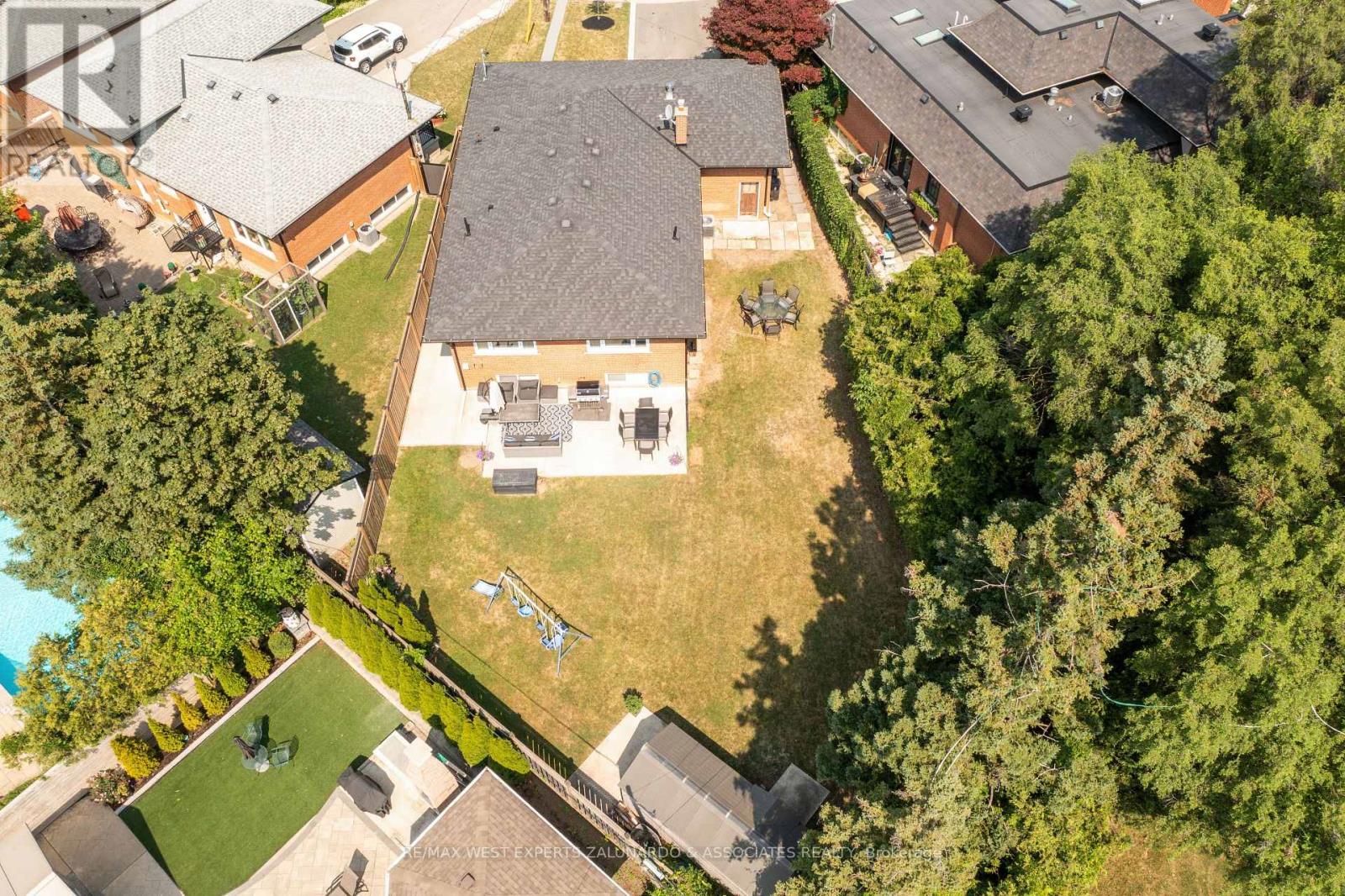 17 KRIEGER CRESCENT - 44