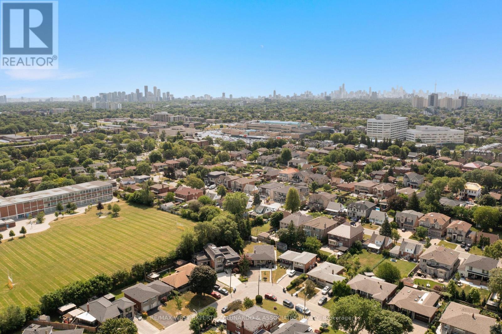 17 KRIEGER CRESCENT - 48