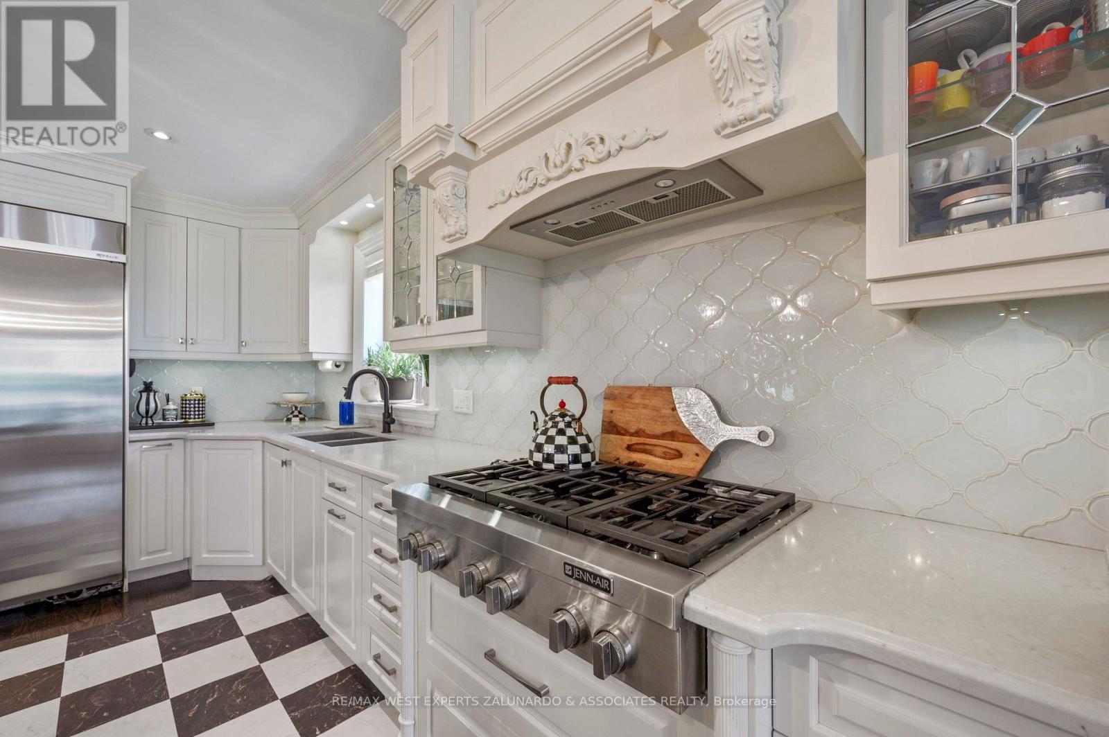 17 KRIEGER CRESCENT - 8