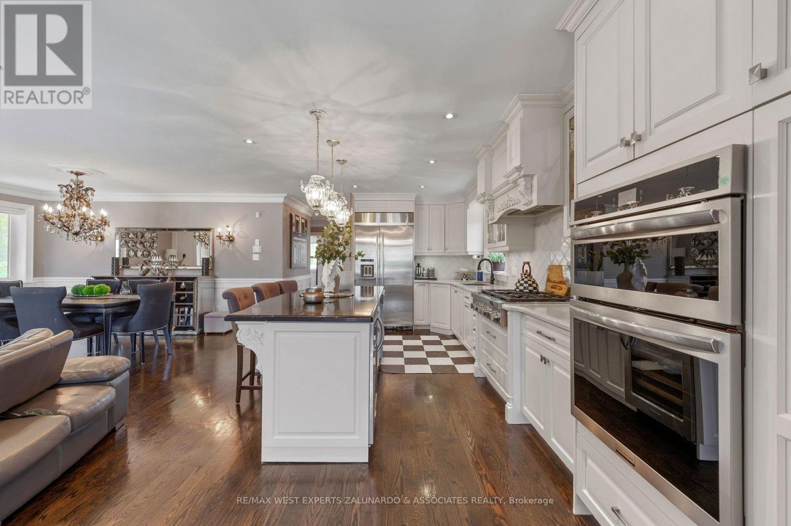 17 KRIEGER CRESCENT - 9