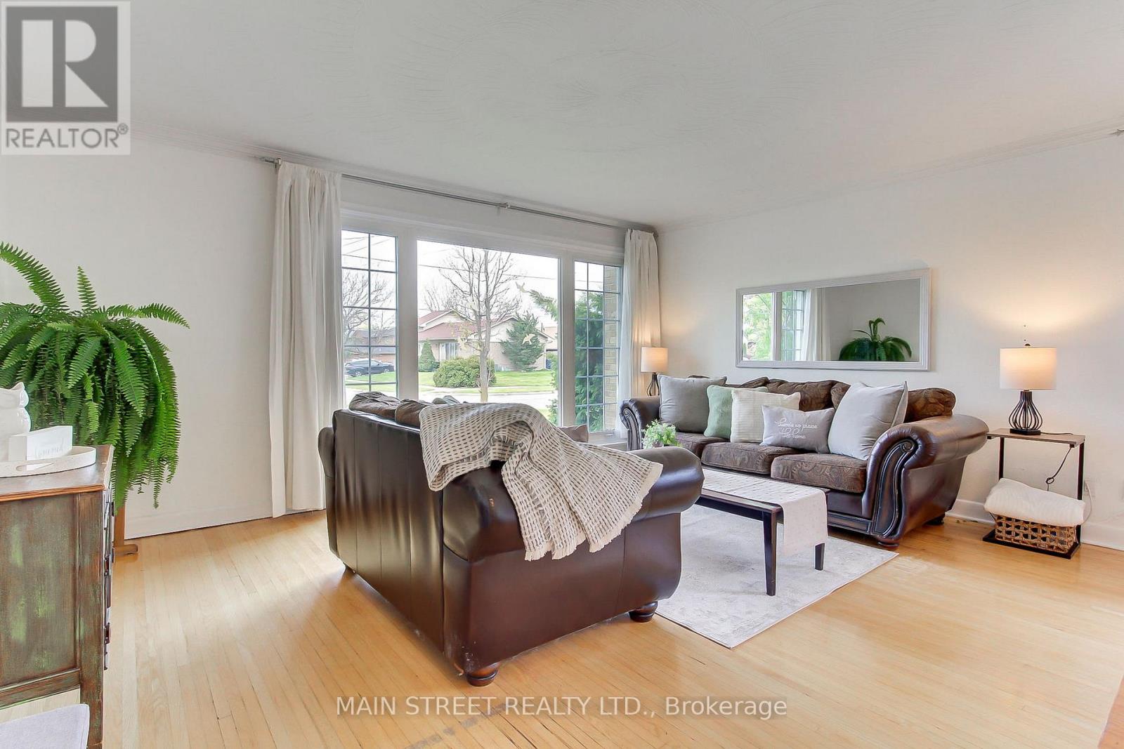 14 WESTHAMPTON DRIVE - 4