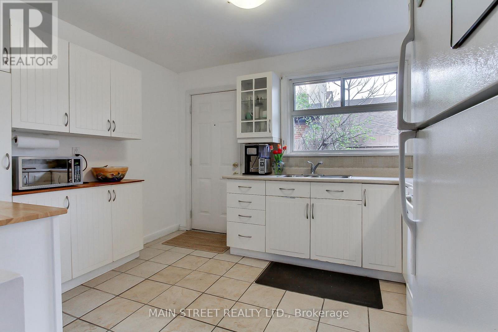 14 WESTHAMPTON DRIVE - 12