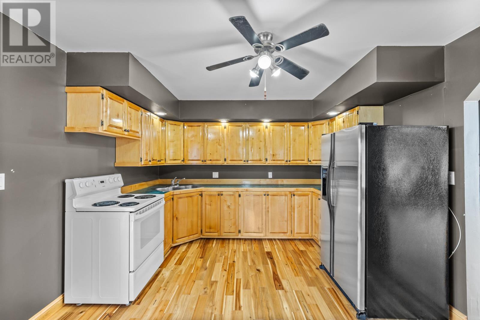 1366 Pownal Road - 11