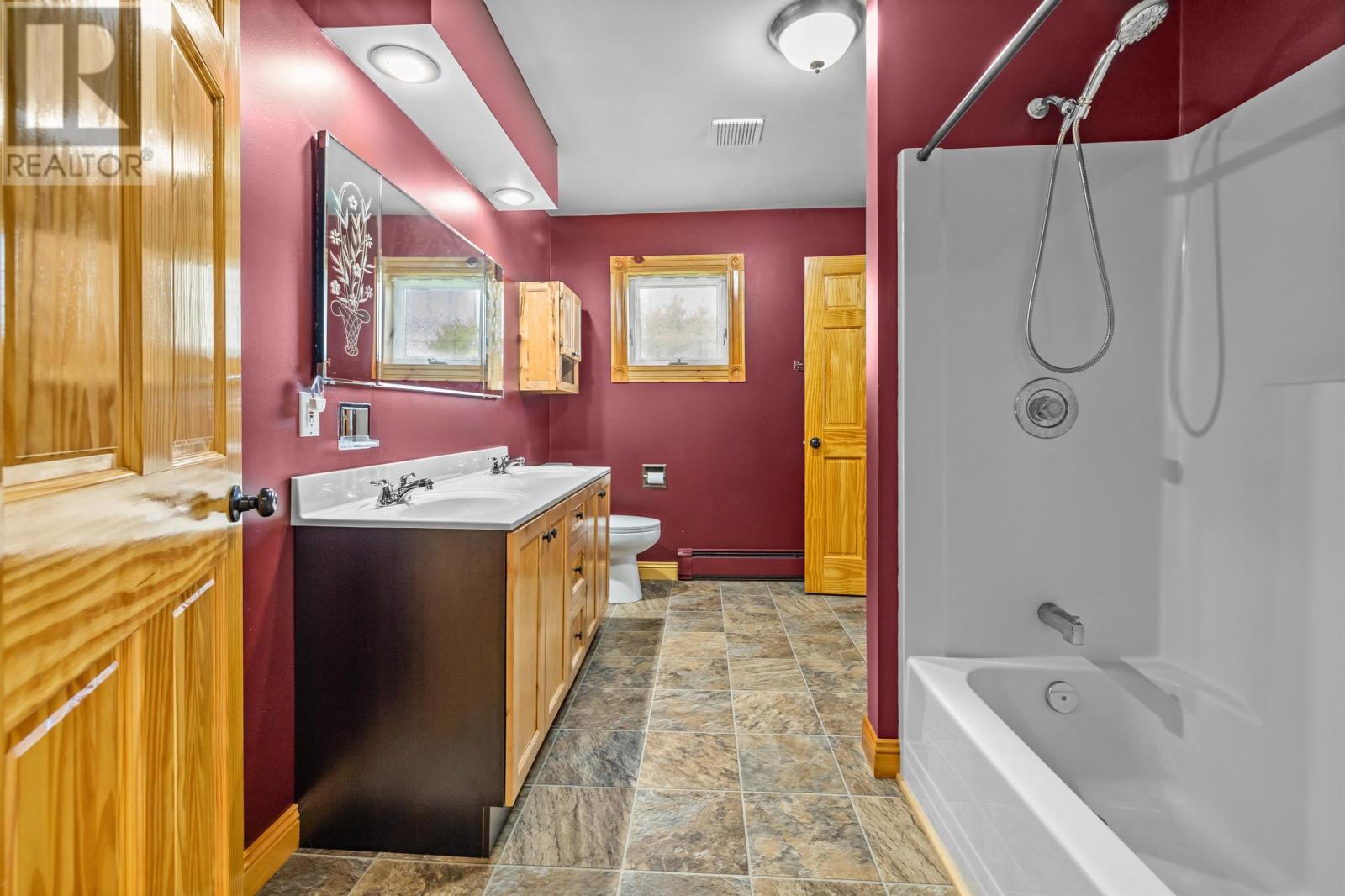 1366 Pownal Road - 16