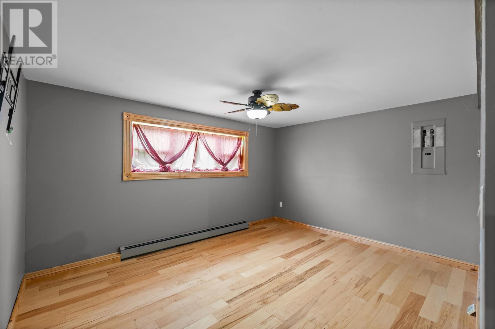 1366 Pownal Road - 28