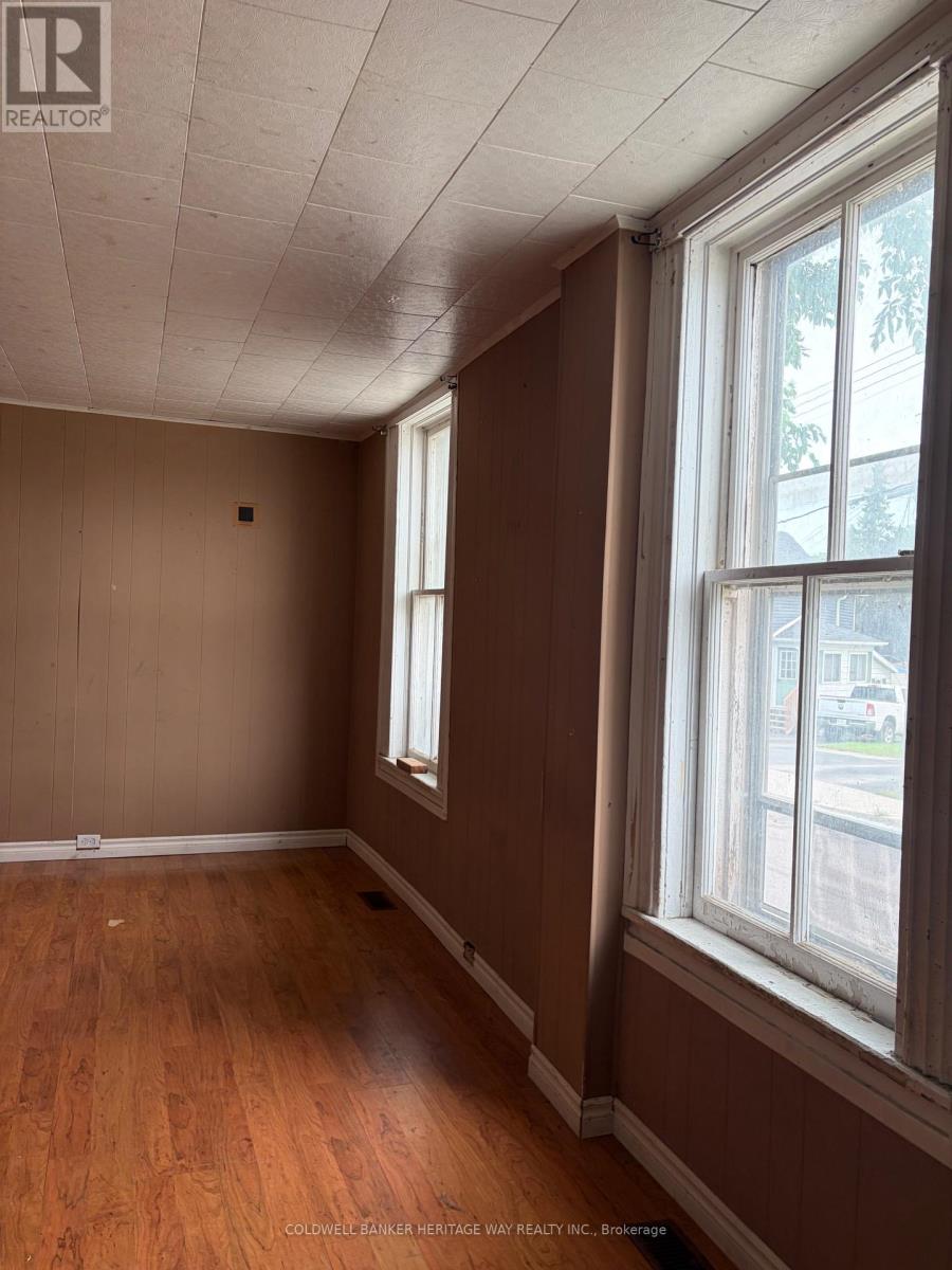 48 MAIN STREET W - Image 5