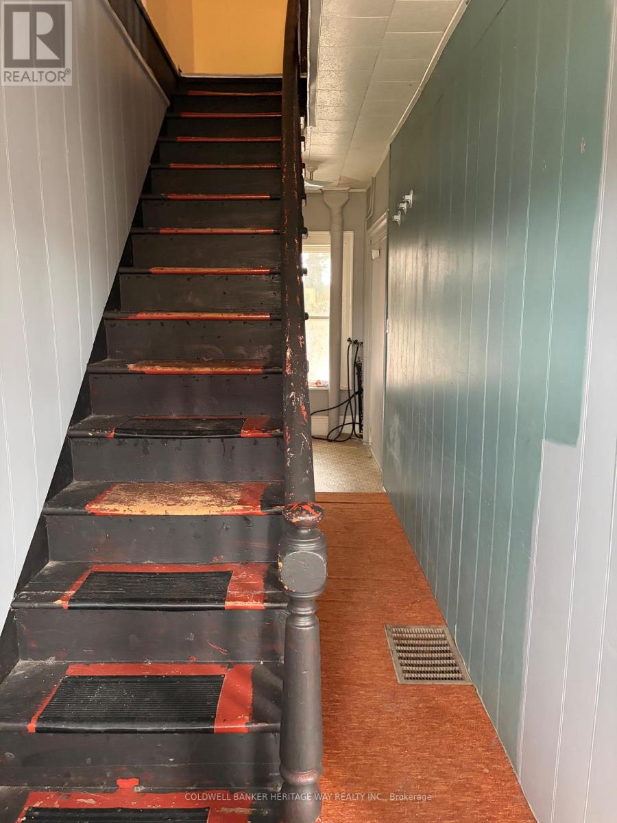 48 MAIN STREET W - 6