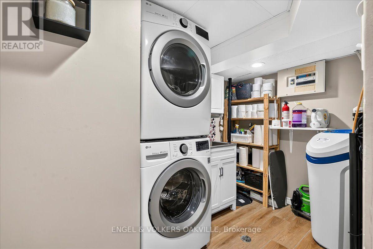 108 LORNE CRESCENT - 25