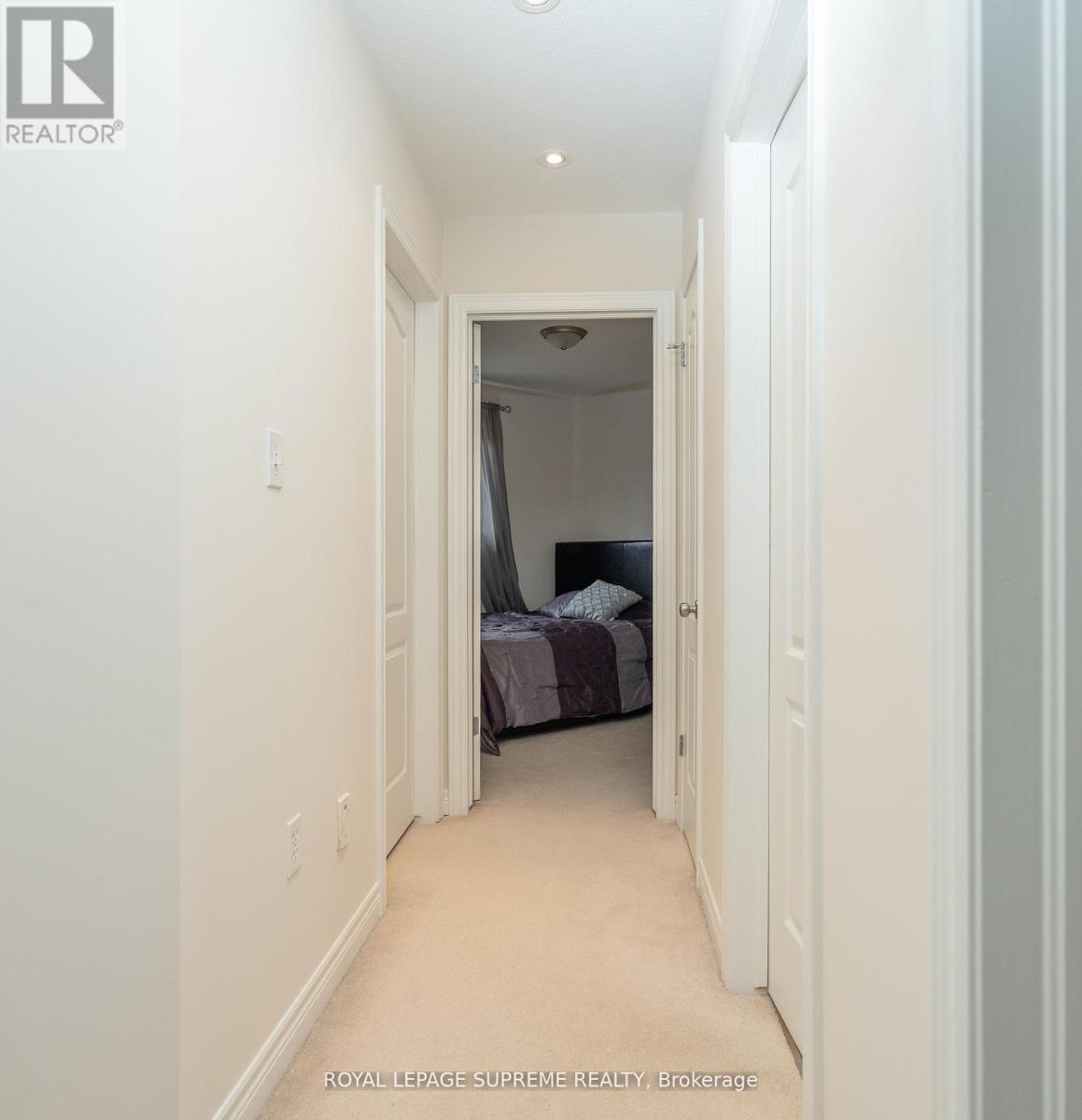 31 1/2 THOROLD ROAD - 16