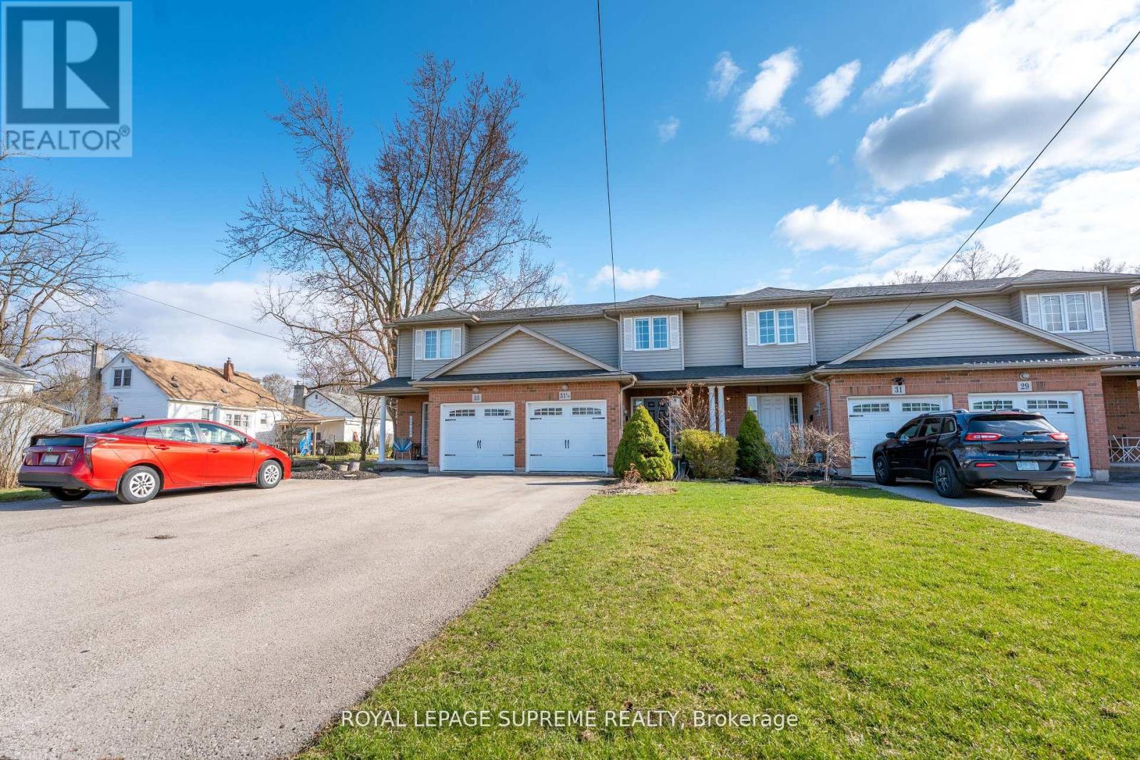 31 1/2 THOROLD ROAD - 2