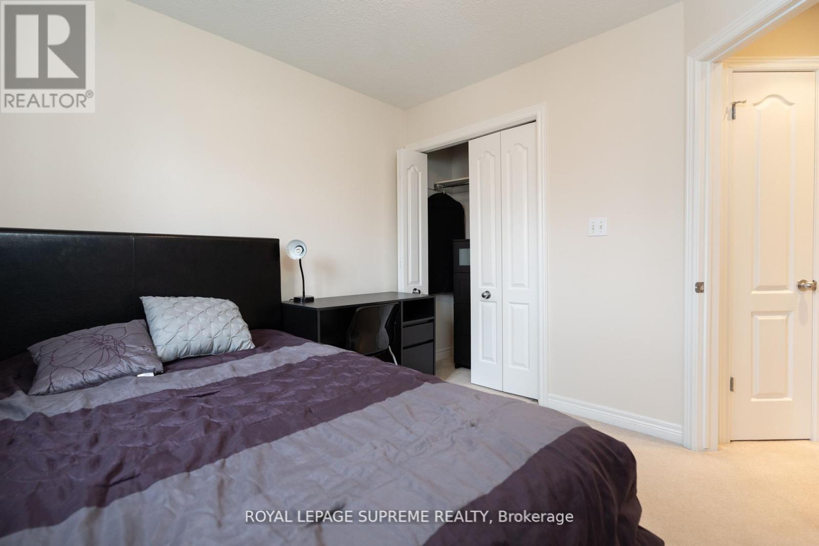 31 1/2 THOROLD ROAD - 25