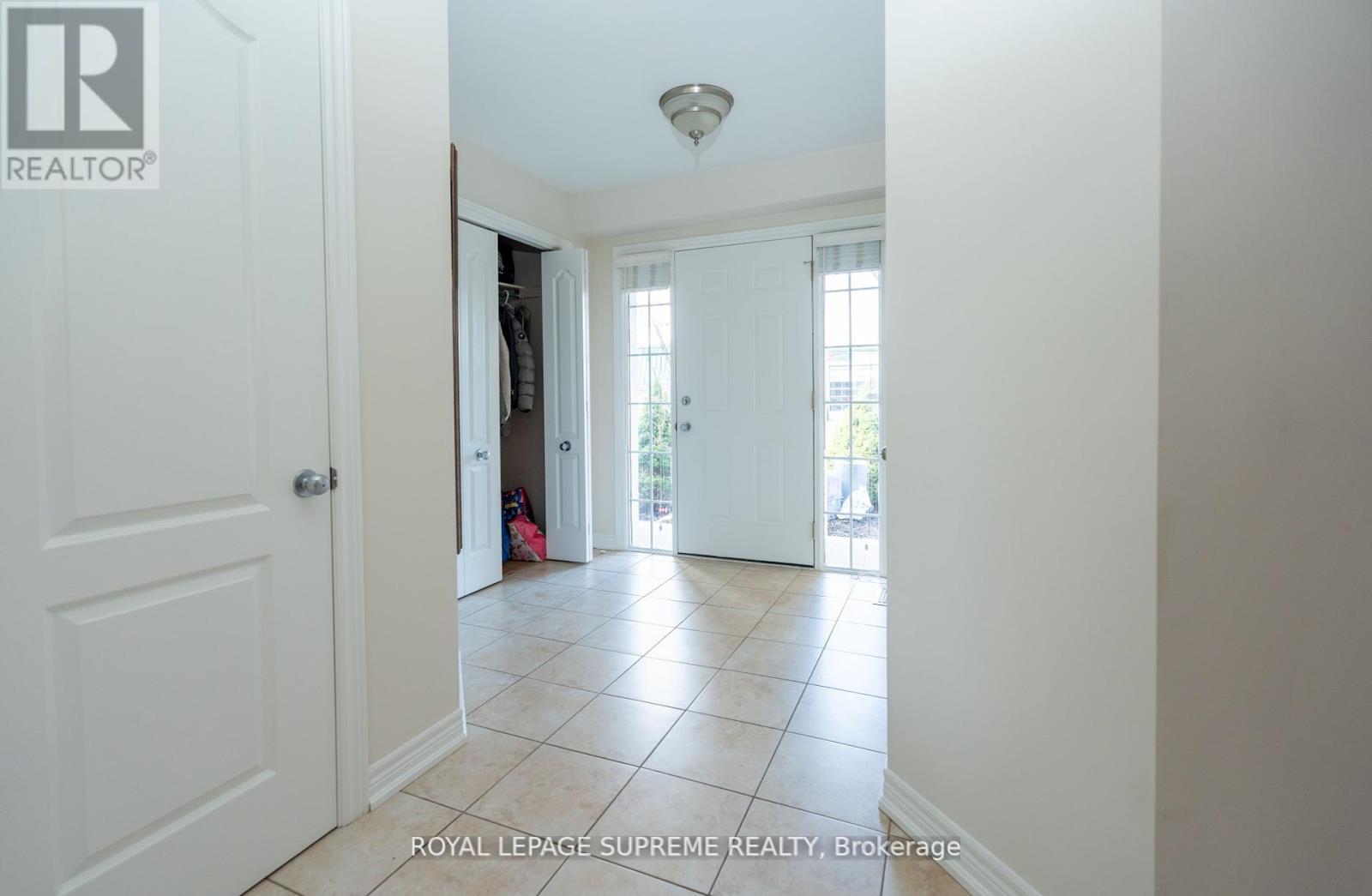 31 1/2 THOROLD ROAD - 27