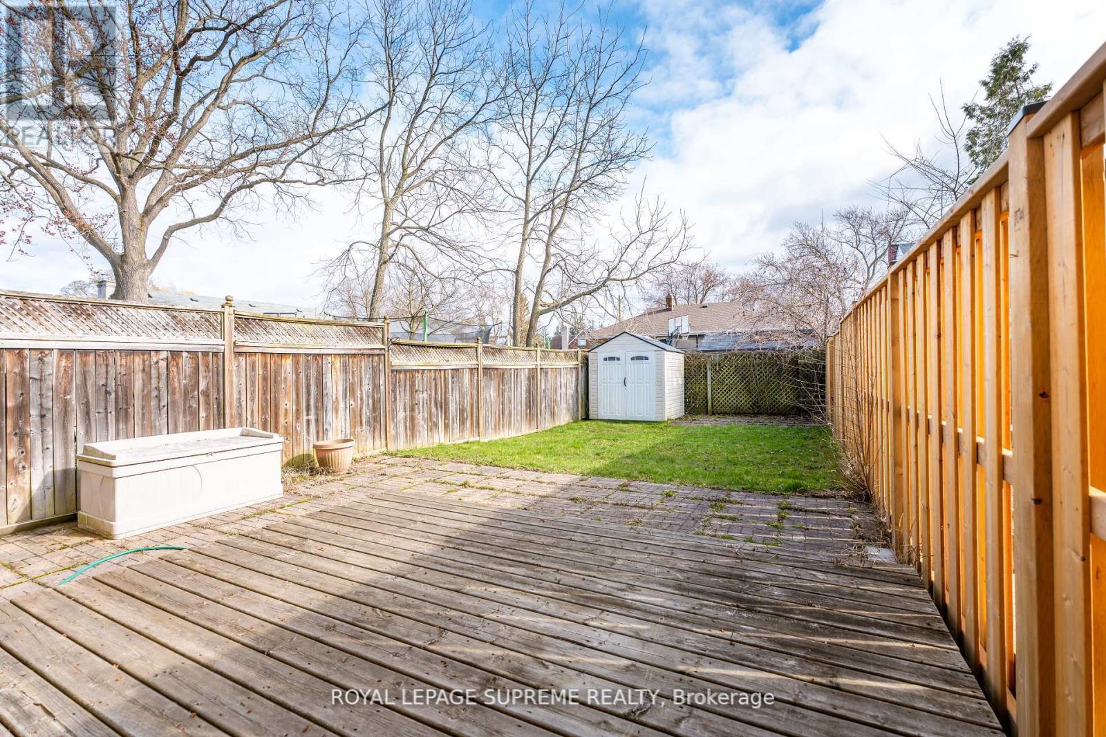 31 1/2 THOROLD ROAD - 36